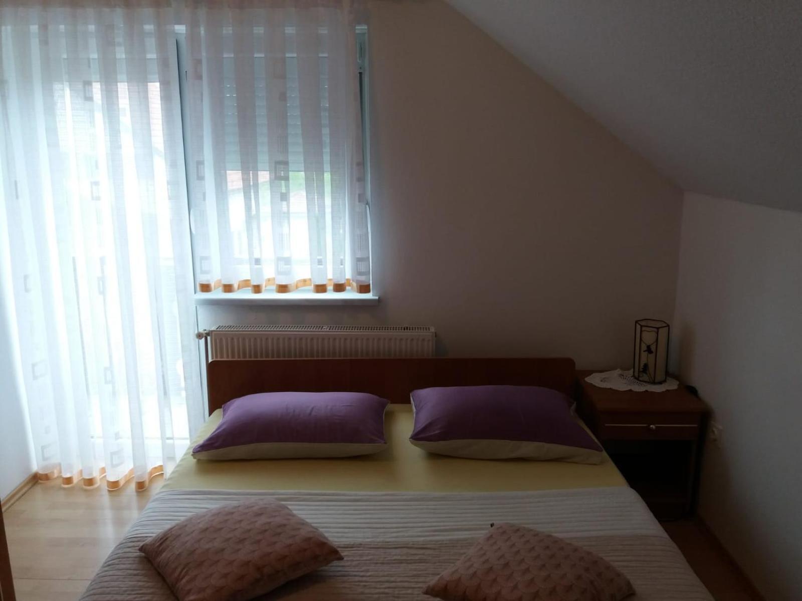 Guesthouse Tomas Catrnja ภายนอก รูปภาพ
